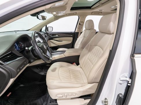 Used 2023 Buick Enclave Avenir w/ Avenir Technology Package FWD image 17