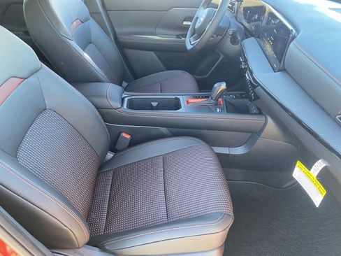 New 2026 Nissan Kicks SR w/ Cold Weather Package image 12