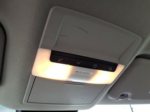 Used 2025 Nissan Sentra SV FWD image 32
