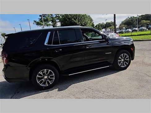 Used 2023 Chevrolet Tahoe LT w/ Luxury Package image 25
