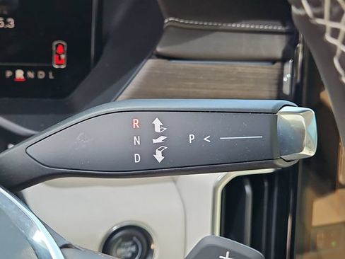 Used 2025 GMC Acadia Denali w/ Super Cruise Package FWD image 29