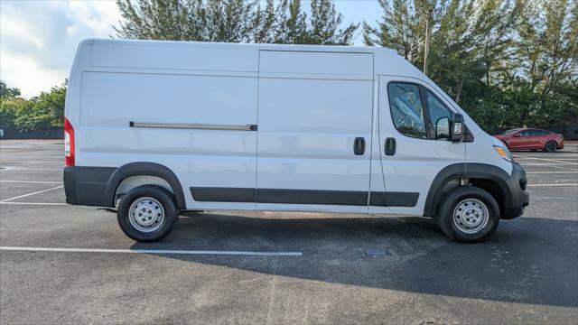 Used 2023 RAM ProMaster 2500 FWD image 9