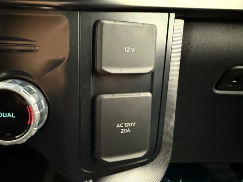New 2025 Ford F150 Platinum w/ FX4 Off-Road Package image 39