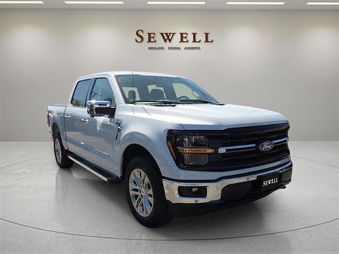 New 2025 Ford F150 XLT w/ Equipment Group 302A MID image 7