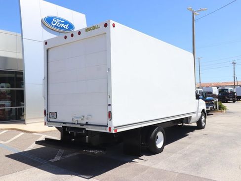 Used 2024 Ford E-350 and Econoline 350 Super Duty w/ Power Windows & Locks Group image 14