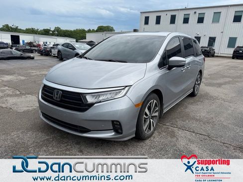 Used 2024 Honda Odyssey Touring image 1