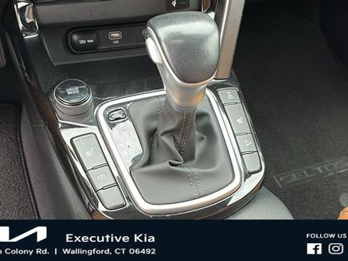 Certified 2024 Kia Seltos SX AWD/4WD image 19