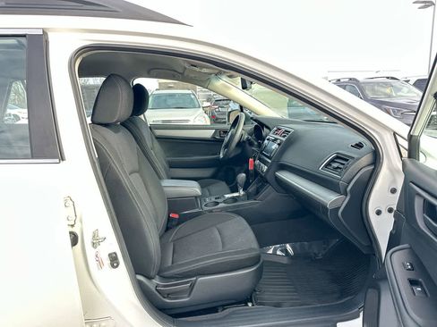 Used 2019 Subaru Outback 2.5i AWD/4WD image 26