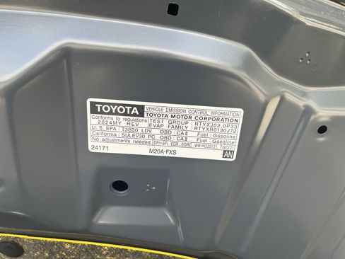 Used 2024 Toyota Prius LE image 39