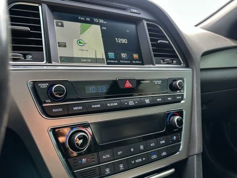 Used 2015 Hyundai Sonata Sport 2.0T w/ Option Group 07 image 19