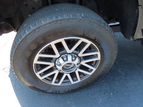 Used 2018 Ford F250 XL w/ Power Equipment Group AWD/4WD image 11