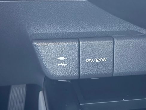Used 2018 Toyota Camry LE FWD image 28