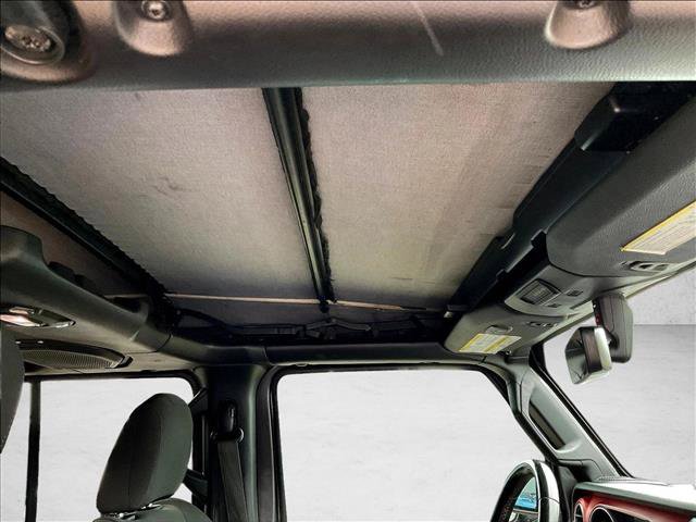 Used 2018 Jeep Wrangler Unlimited Rubicon AWD/4WD image 15