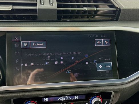 Used 2020 Audi Q3 2.0T Premium Plus image 14