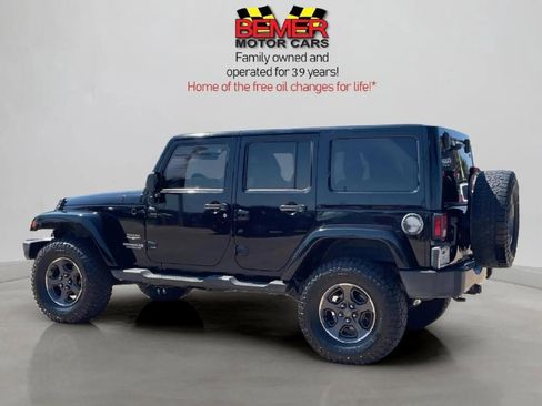 Used 2014 Jeep Wrangler Unlimited Sahara w/ Max Tow Package image 3