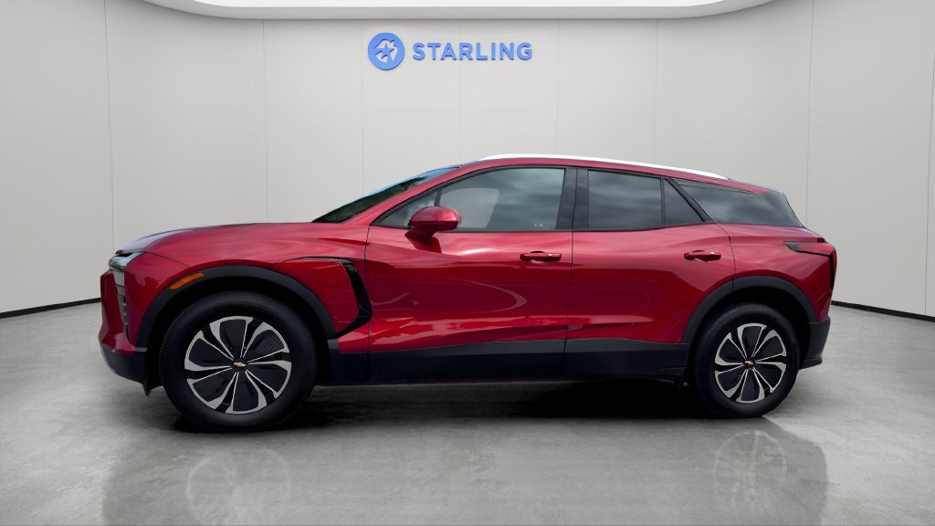 Used 2024 Chevrolet Blazer EV LT AWD/4WD image 2