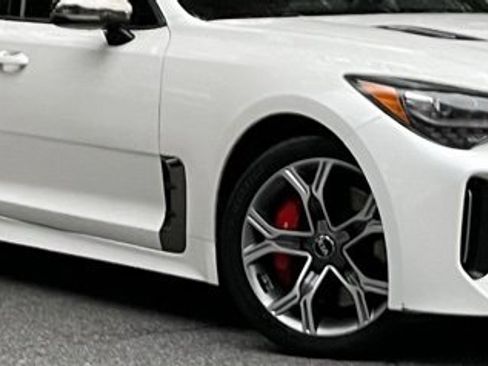 Used 2019 Kia Stinger GT image 10