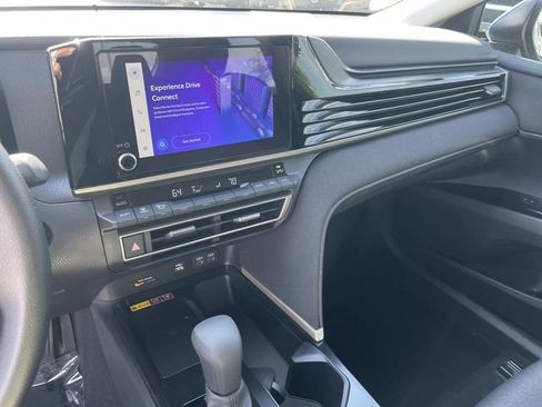 Used 2026 Toyota Camry LE image 20