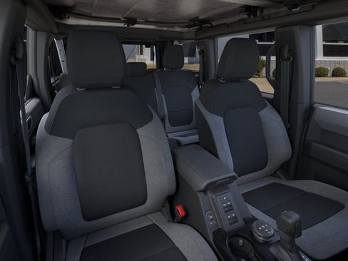 New 2026 Ford Bronco 4-Door AWD/4WD image 10
