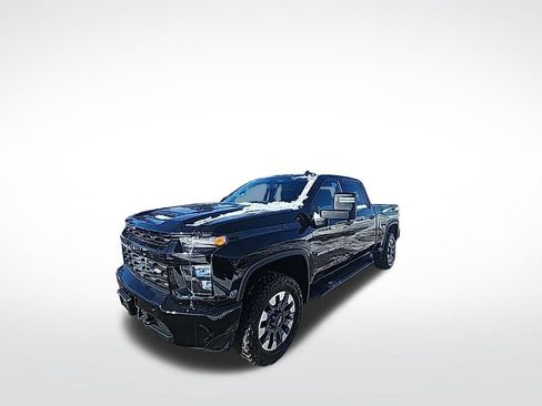 Used 2021 Chevrolet Silverado 2500 Custom w/ Custom Value Package image 4