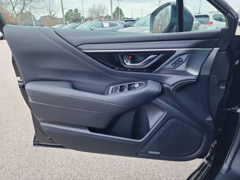 Used 2022 Subaru Outback Limited XT image 18