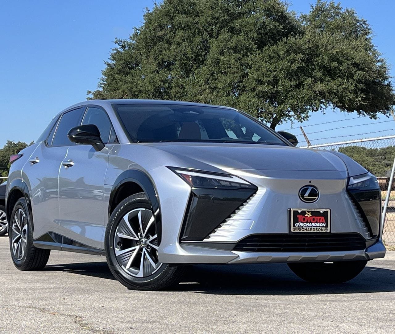Used 2024 Lexus RZ 300e Premium w/ Accessory Package (Z1) FWD image 2