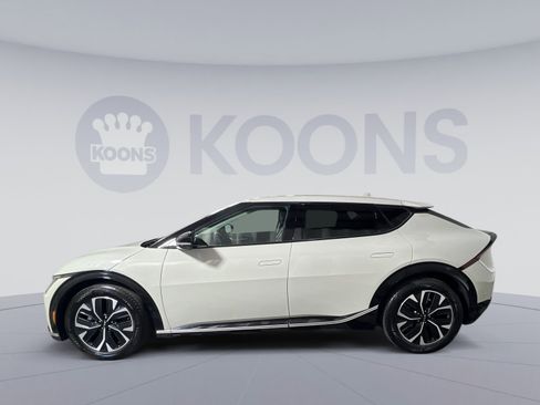 Used 2023 Kia EV6 Wind AWD/4WD image 2