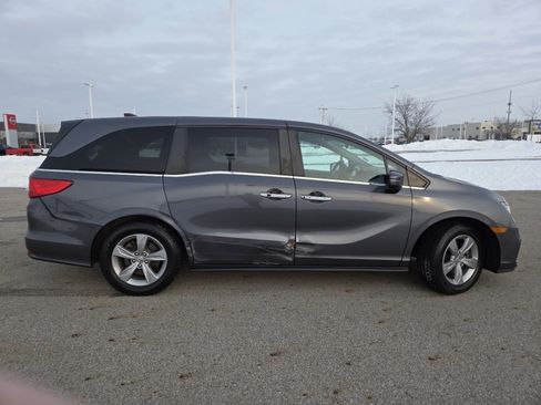 Used 2019 Honda Odyssey EX image 17