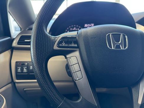Used 2016 Honda Odyssey EX image 32