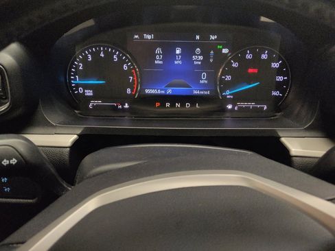 Used 2021 Ford Explorer XLT w/ Equipment Group 202A RWD image 23