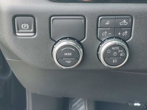 New 2026 GMC Sierra 1500 Elevation w/ Preferred Package image 19