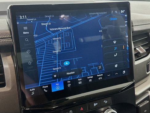 Used 2024 Ford Expedition XLT image 22