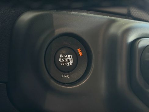 Used 2022 Jeep Wrangler Unlimited Sport AWD/4WD image 18