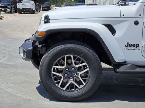 New 2025 Jeep Wrangler Sahara image 9