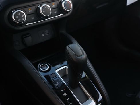 New 2025 Nissan Versa SV image 36