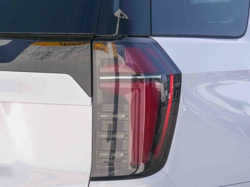 Used 2026 Chevrolet Tahoe LS w/ LPO, Dark Essentials Package AWD/4WD image 10