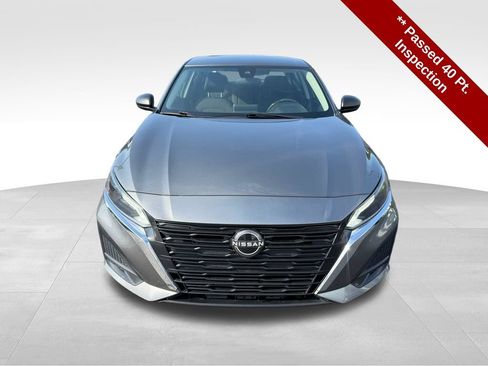 Used 2024 Nissan Altima 2.5 SV AWD/4WD image 10