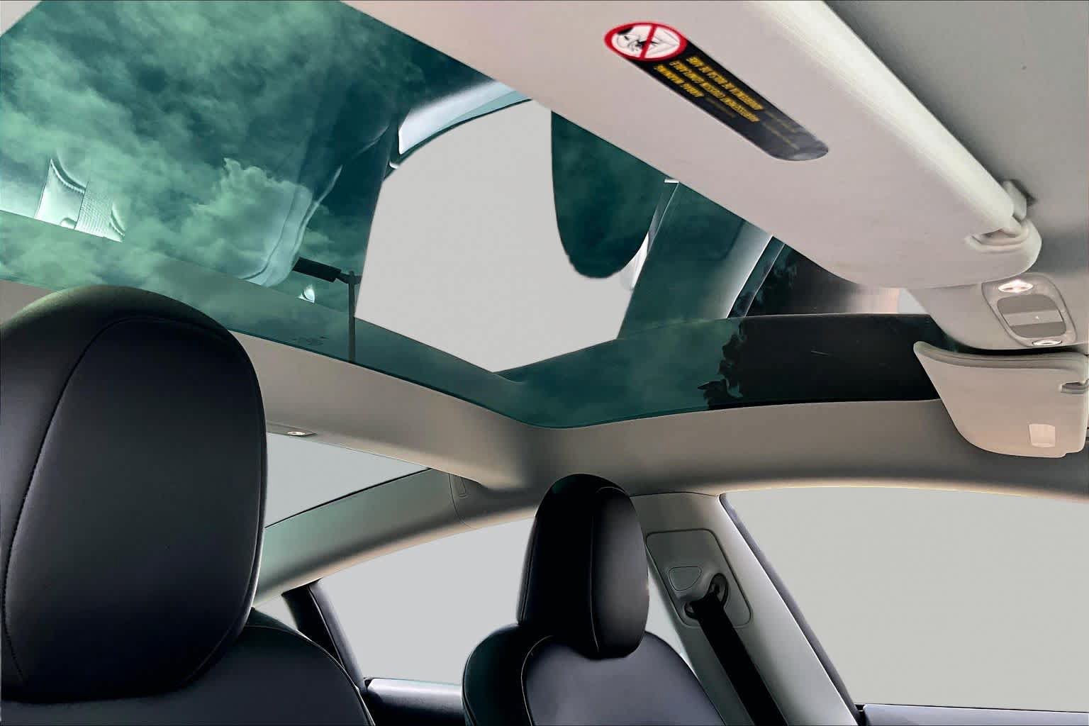Used 2023 Tesla Model 3 Standard Range RWD image 11