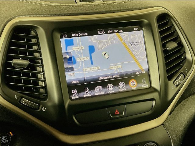 Used 2015 Jeep Cherokee Limited AWD/4WD image 18
