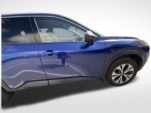 Used 2021 Nissan Rogue SV image 4