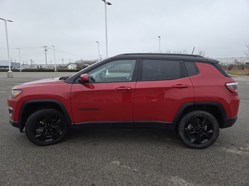 Used 2020 Jeep Compass Latitude image 12