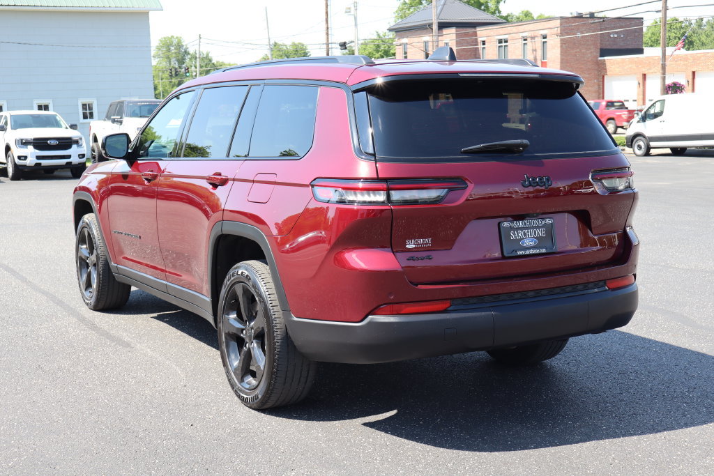 Used 2024 Jeep Grand Cherokee L Altitude AWD/4WD image 19
