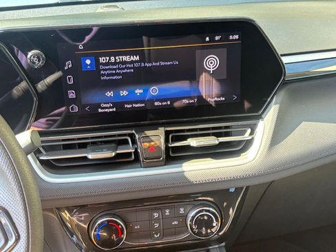 Used 2025 Chevrolet TrailBlazer LT FWD image 20