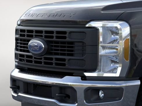 New 2026 Ford F350 XL w/ XL Off-Road Package AWD/4WD image 9
