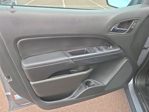 Used 2022 GMC Canyon AT4 image 14