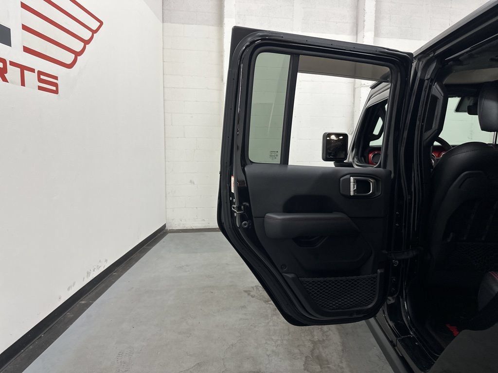 Used 2020 Jeep Gladiator Rubicon AWD/4WD image 48