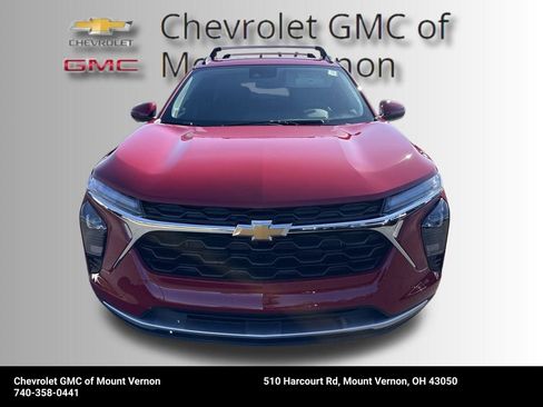 New 2026 Chevrolet Trax LT w/ Driver Confidence Package image 8