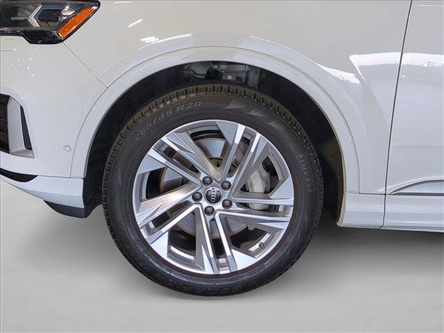 Used 2022 Audi Q7 2.0T Premium Plus w/ Premium Plus Package AWD/4WD image 24