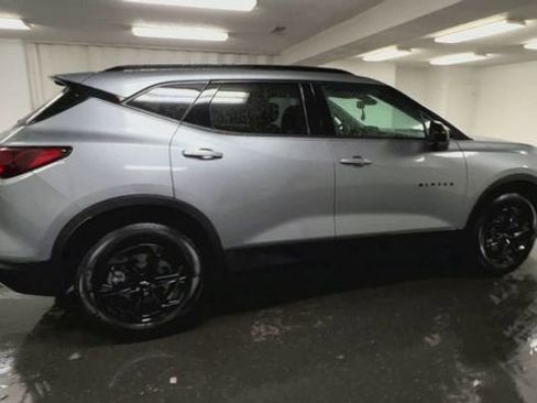 Certified 2024 Chevrolet Blazer LT w/ Convenience Package FWD image 9