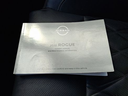 Certified 2022 Nissan Rogue Platinum w/ Head-Up Display Package image 30